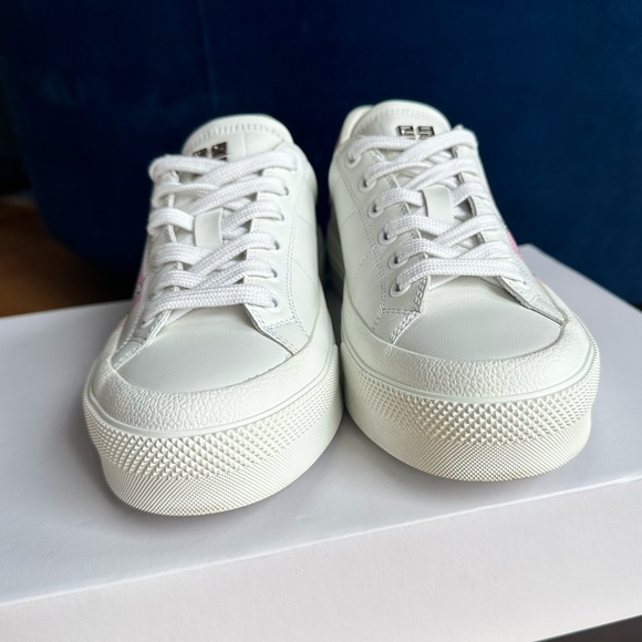 Givenchy x Disney 101 Dalmatians City Sport Sneaker in White/Pink Size 36 US6 - Picture 7 of 11